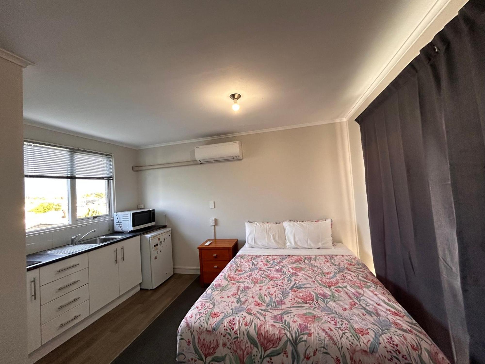 Terapa Motor Inn Hamilton Luaran gambar